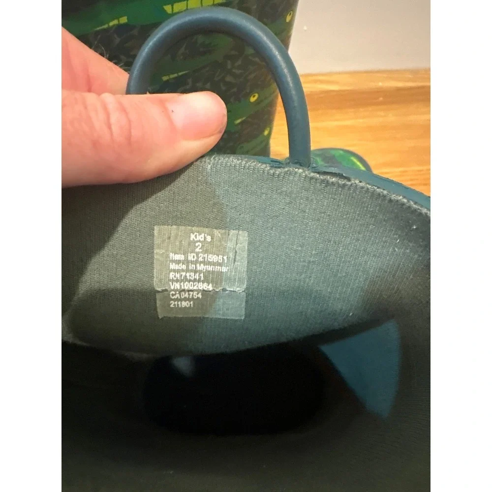 LL Bean Kids Puddle Stomper Rain‎ Boots Green Alligator Print Size 2 Waterproof